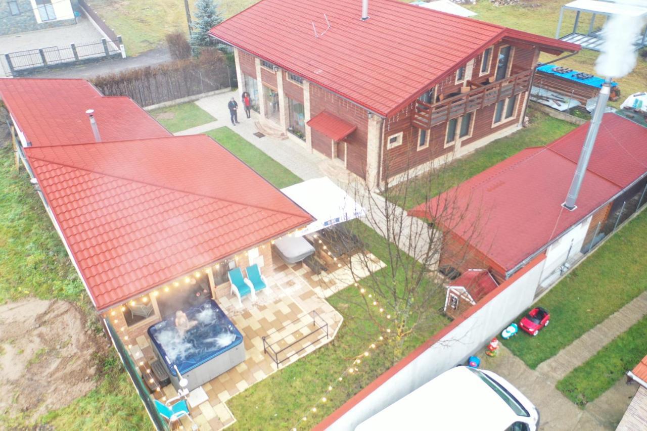 Villa Diva Budureasa ภายนอก รูปภาพ