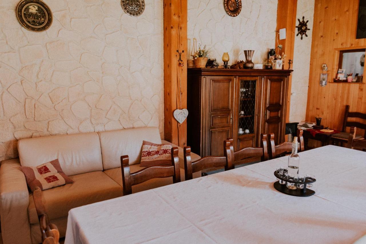 Villa Diva Budureasa ภายนอก รูปภาพ
